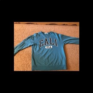 Cali USA crew neck